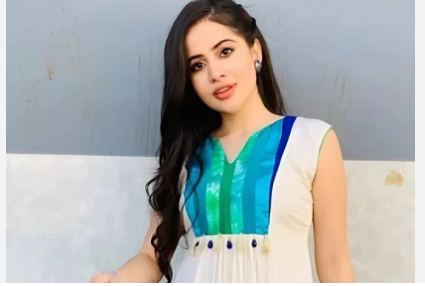 Urfi javed Age, Weight, Height, Family, NetWorth And Career 2026